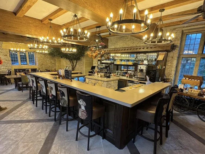 Bespoke oak cafe built on site in the grounds of Lympne Castle, Kent
