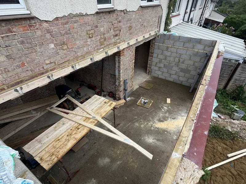 Roof alteration work on an existing building